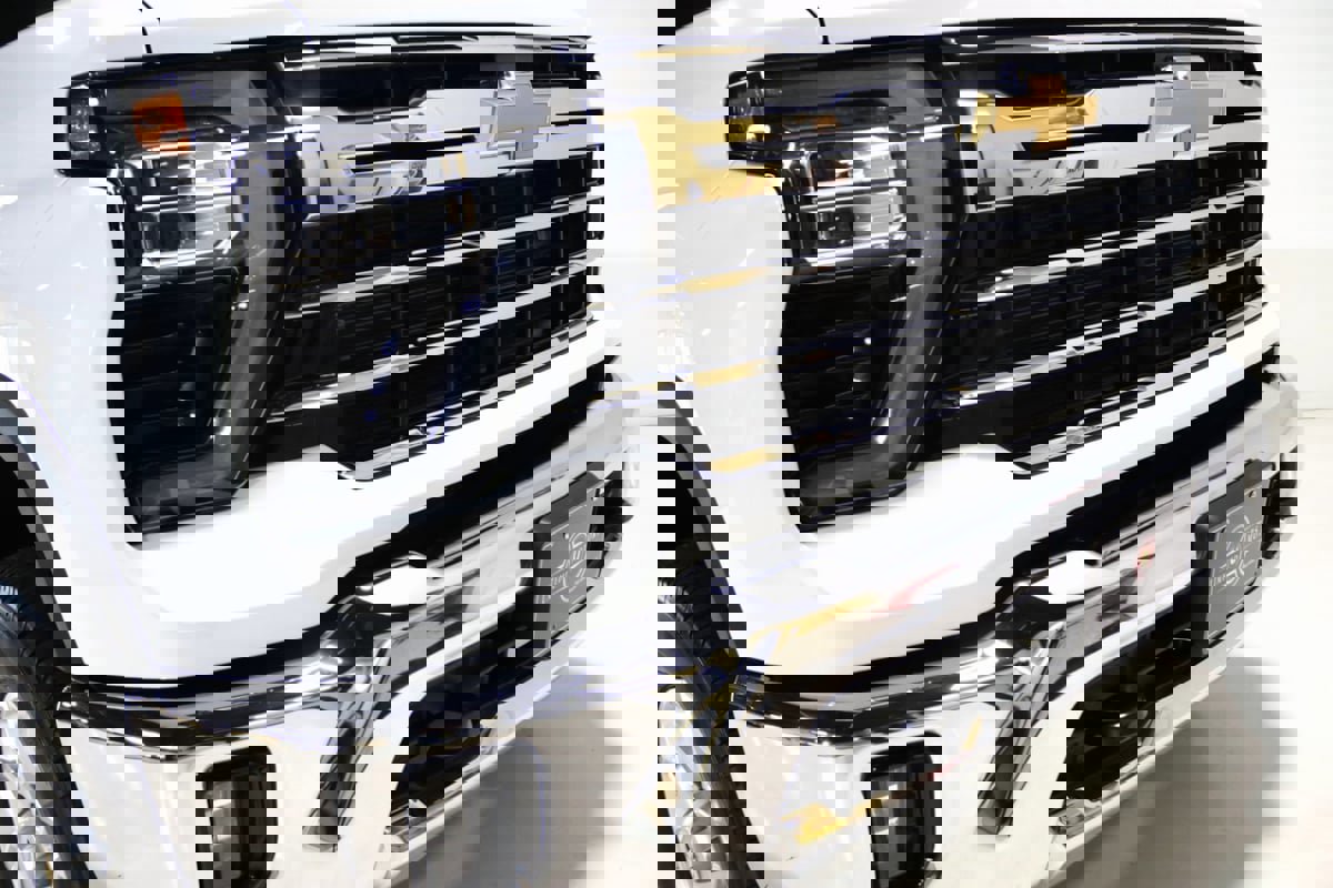 Used 2024 Chevrolet Silverado 2500 LTZ image 23