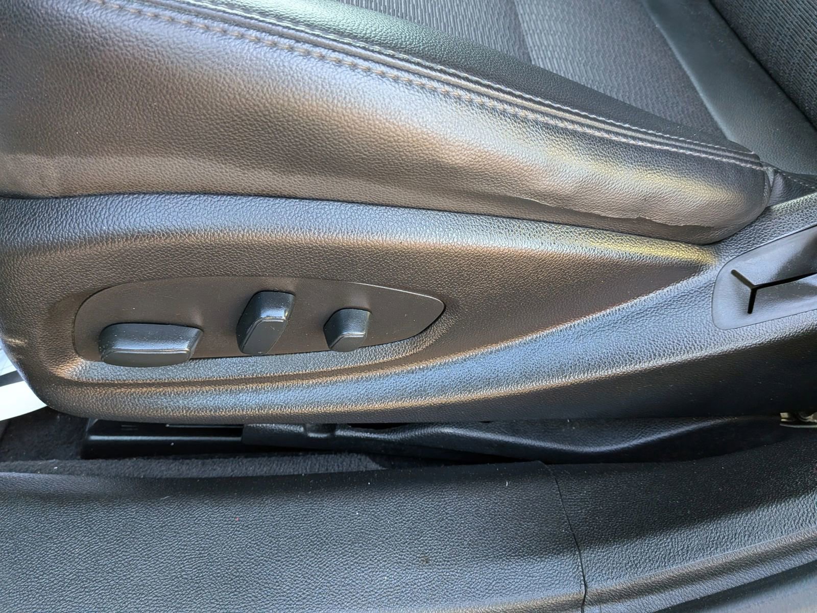 Used 2018 Chevrolet Impala LT image 24