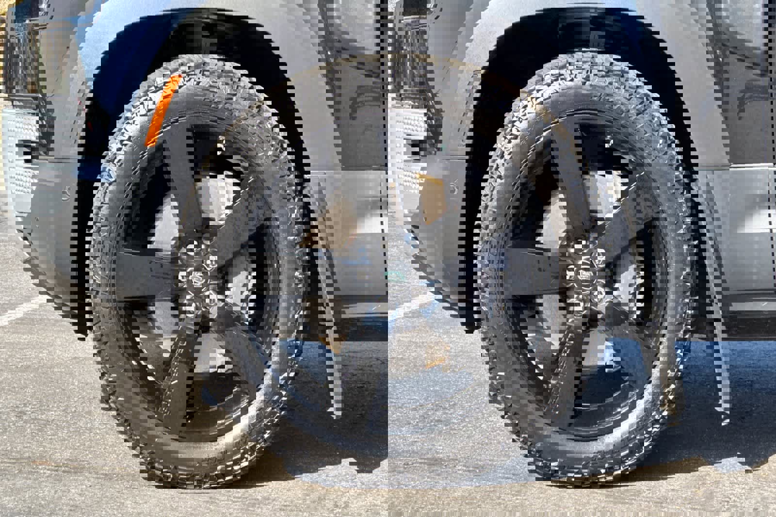 Used 2020 Land Rover Defender 110 HSE image 31