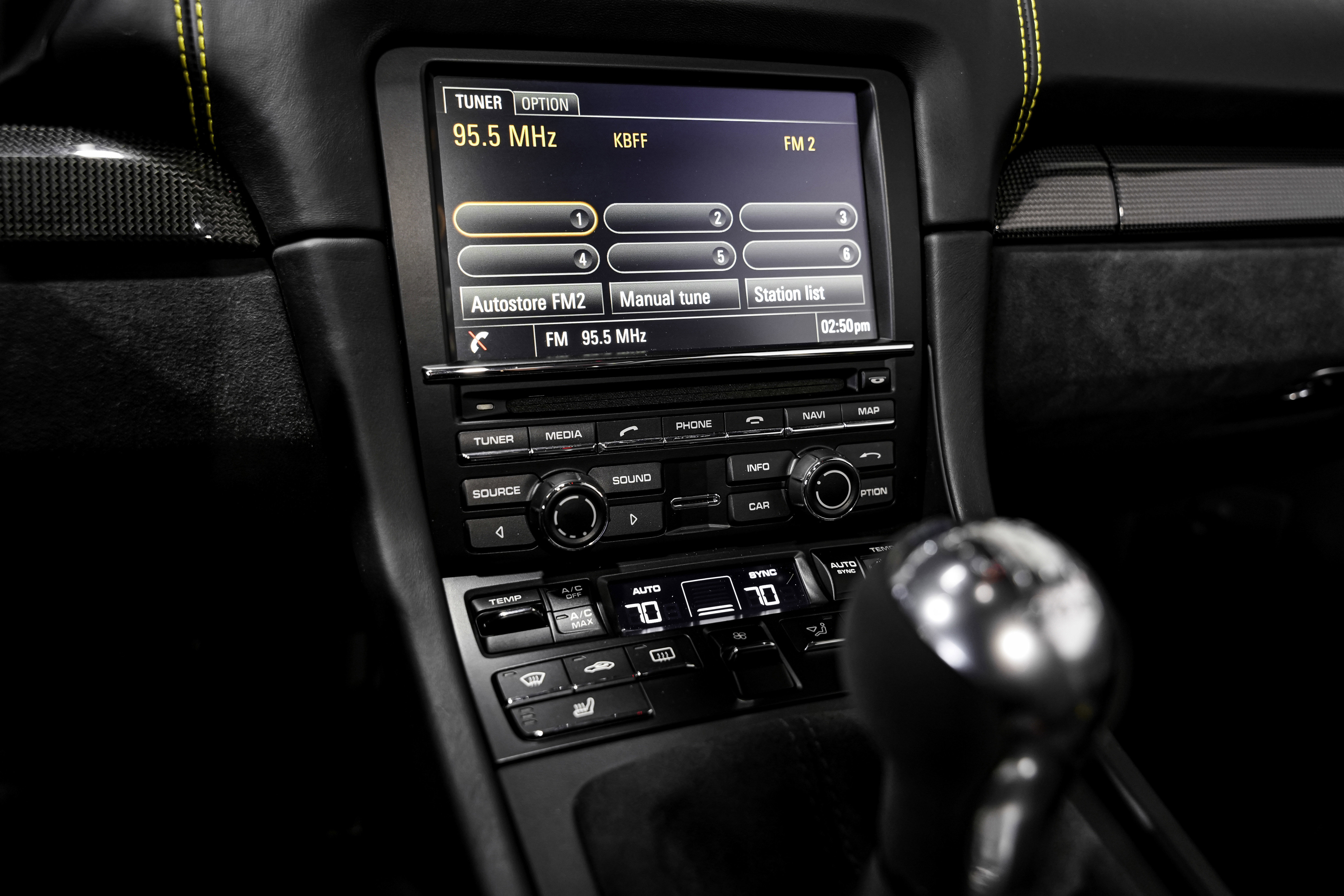 Used 2016 Porsche Boxster Spyder image 13