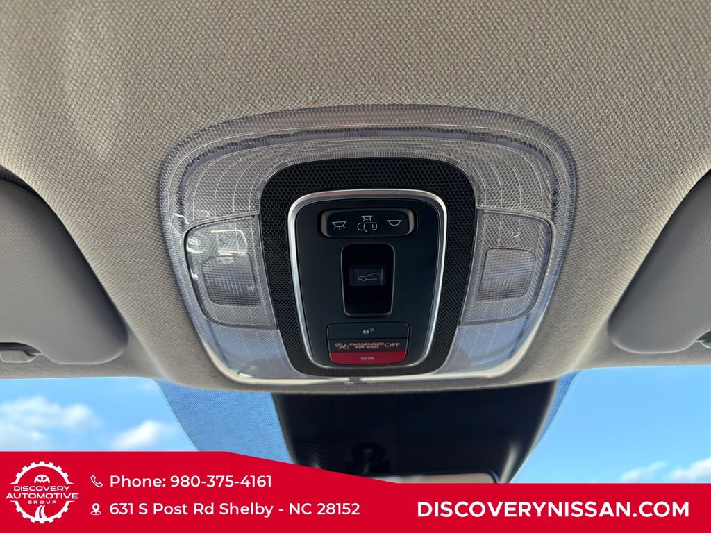 Used 2025 Hyundai Elantra SEL FWD image 29