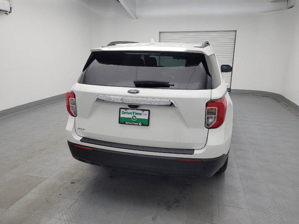 Used 2021 Ford Explorer XLT image 7