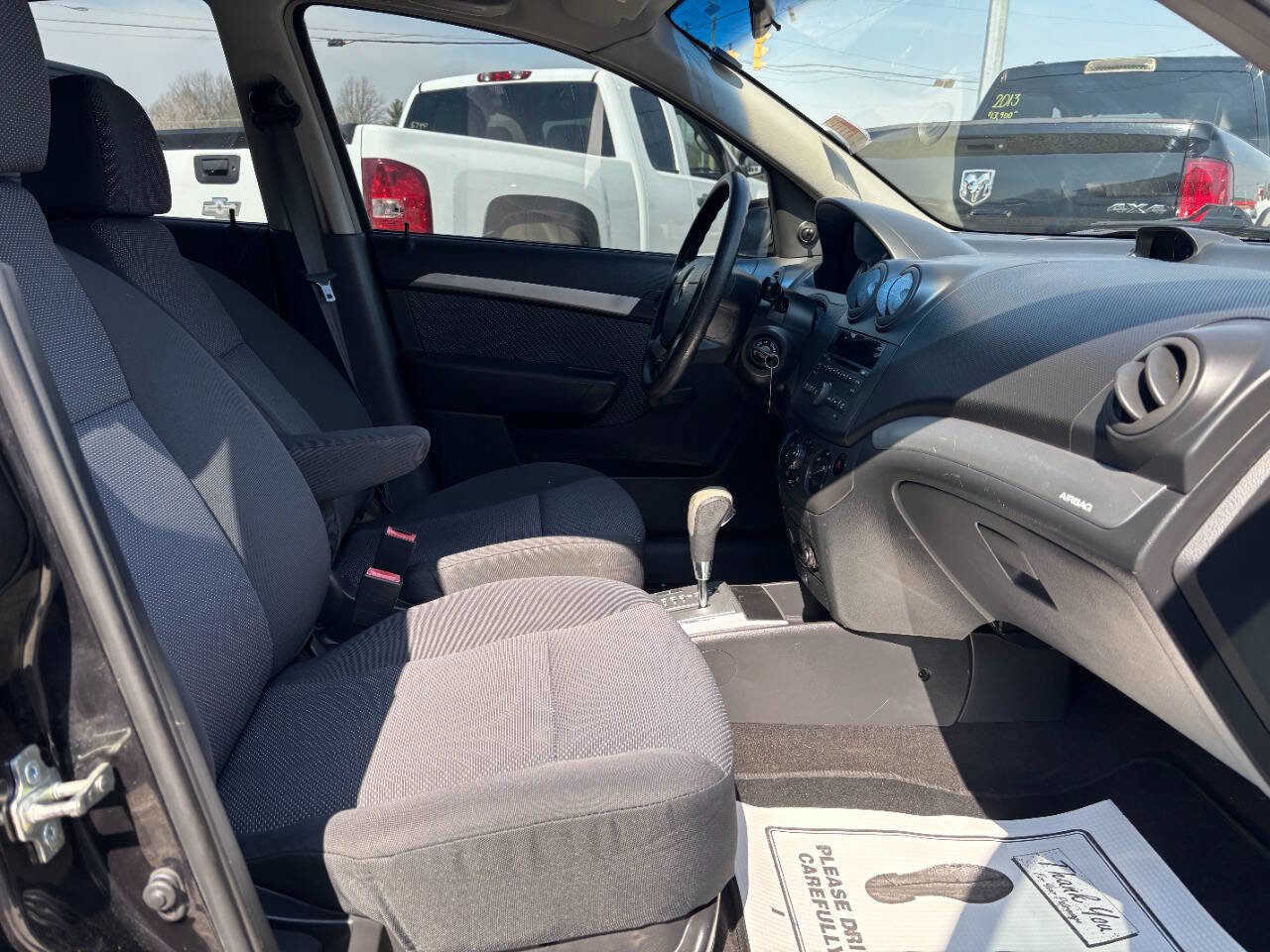 Used 2011 Chevrolet Aveo LT image 8