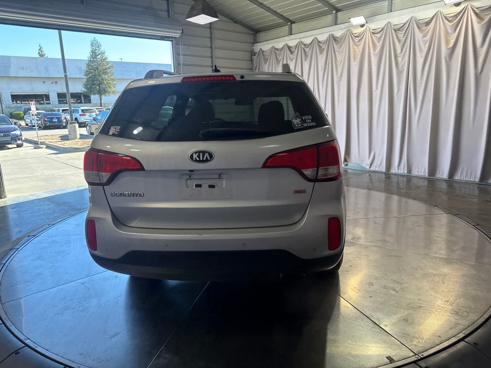 Used 2015 Kia Sorento LX AWD/4WD image 6