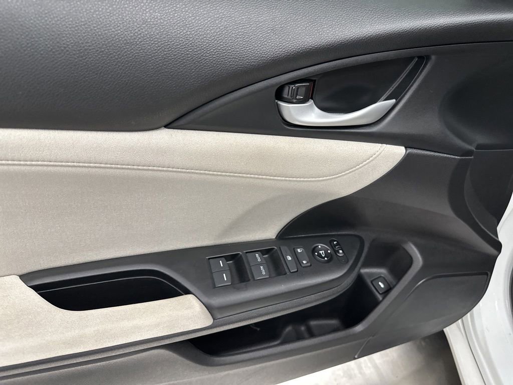 Used 2022 Honda Insight EX image 9