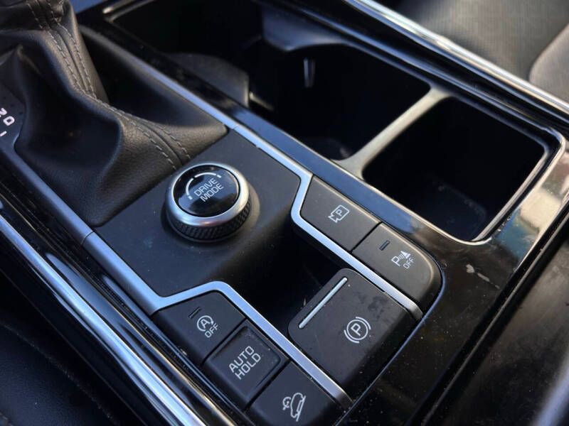 Used 2022 Kia Sorento SX FWD image 21