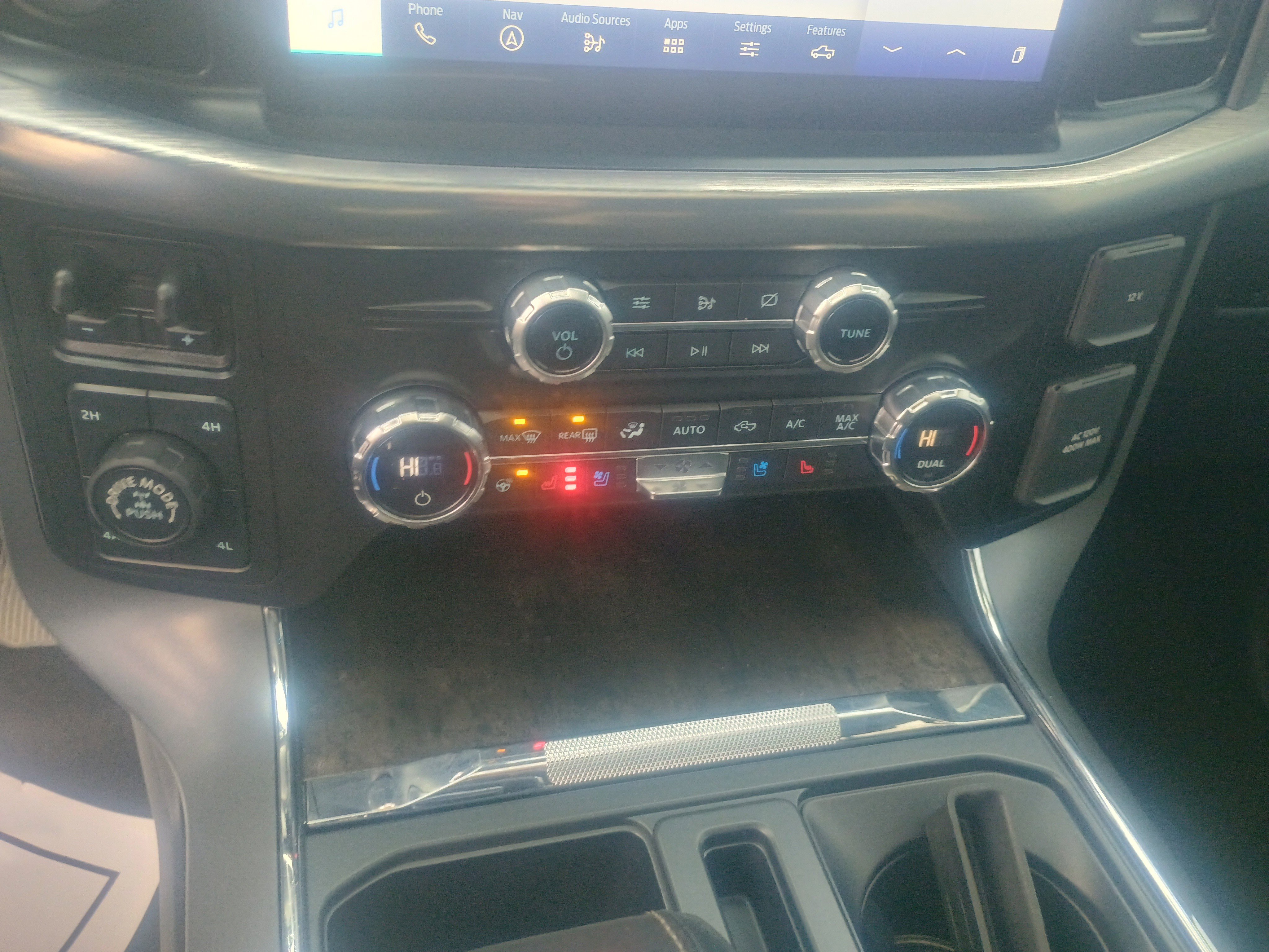 Certified 2021 Ford F150 Lariat w/ Equipment Group 502A High image 23