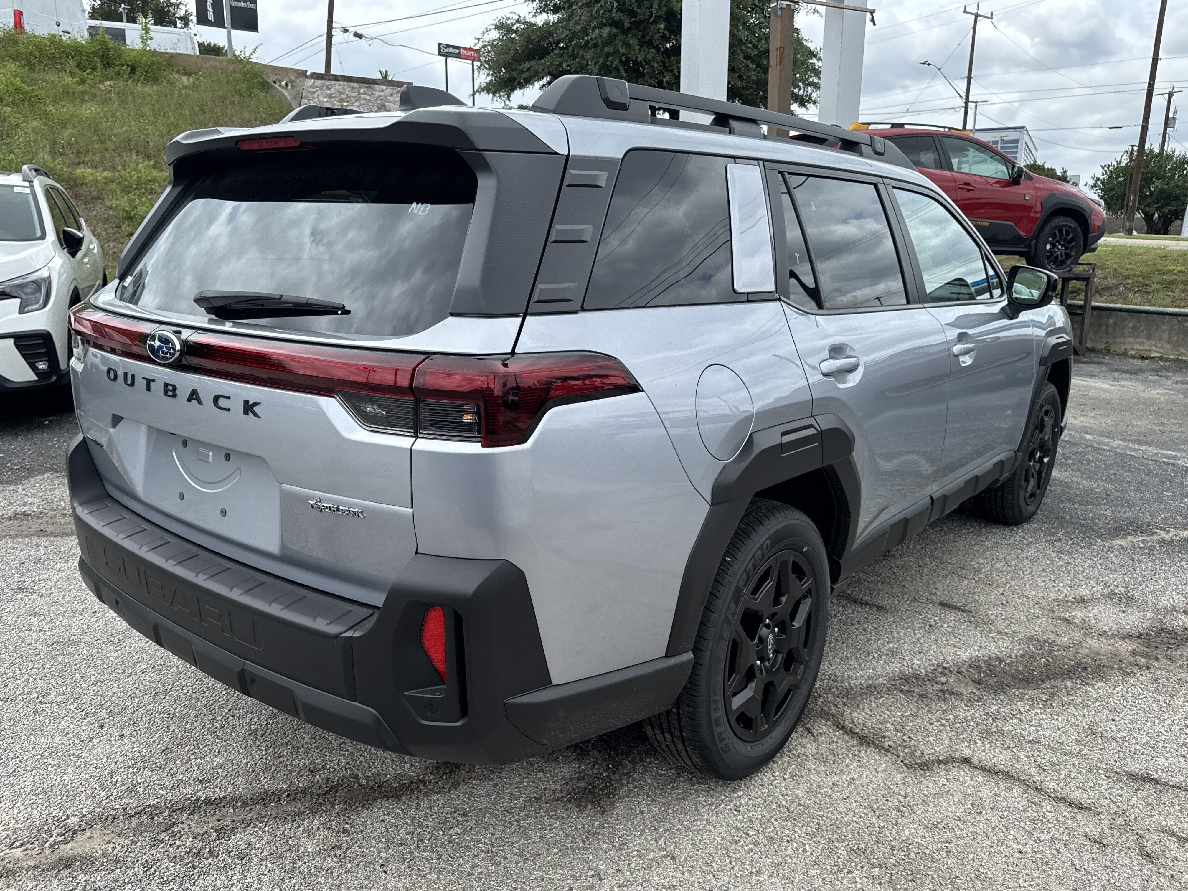 New 2026 Subaru Outback Limited AWD/4WD image 3