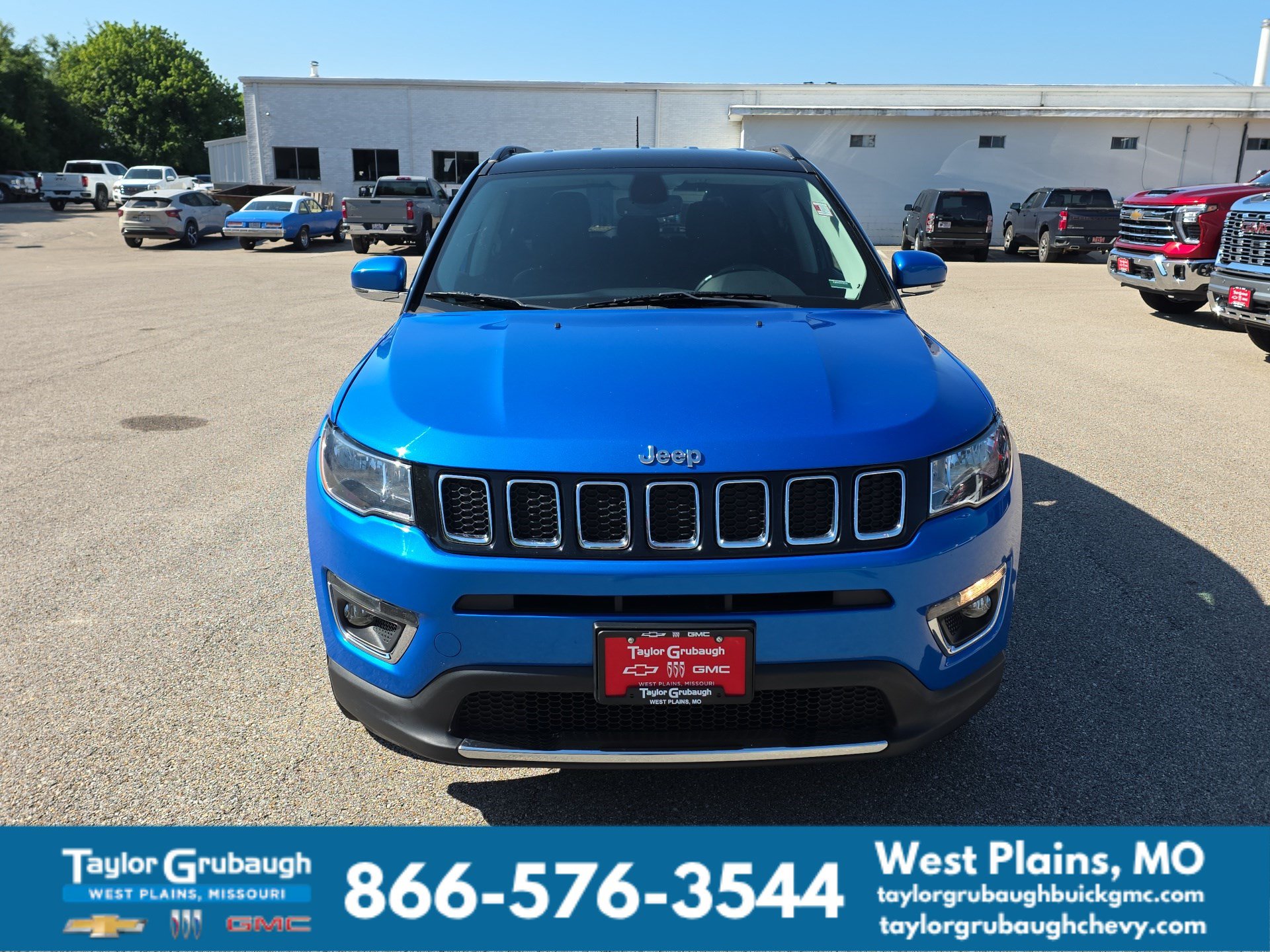 Used 2019 Jeep Compass Limited AWD/4WD image 3