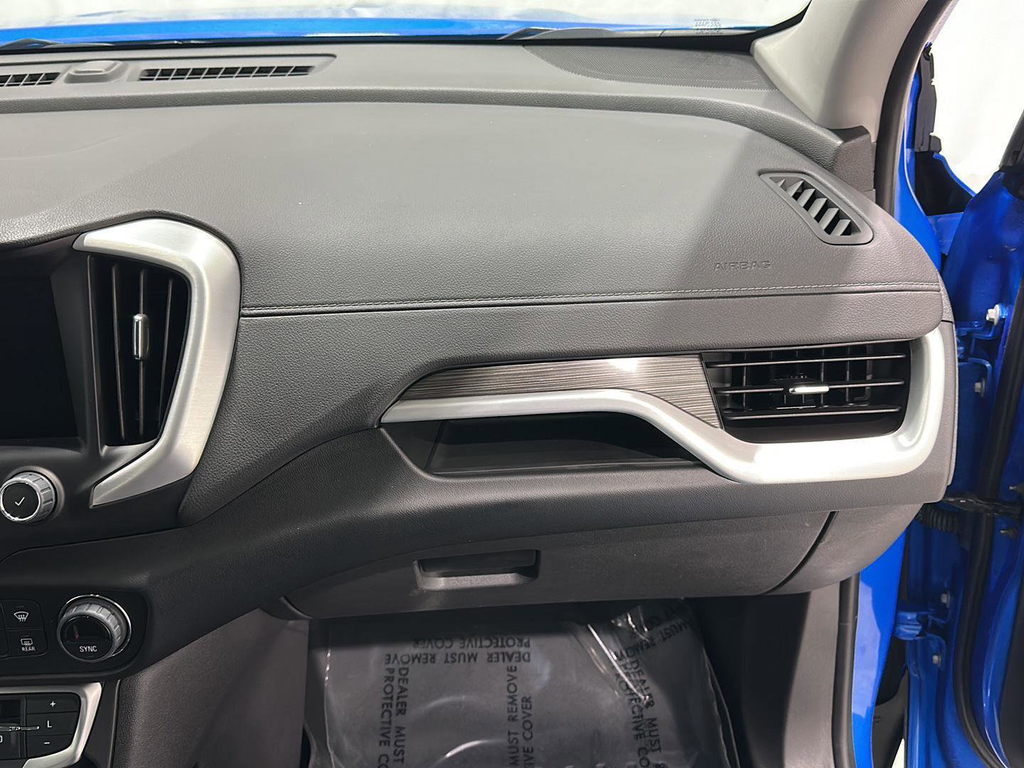 Used 2024 GMC Terrain SLT w/ Elevation Edition image 23