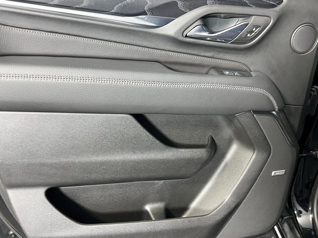 Used 2024 GMC Yukon XL Denali image 30