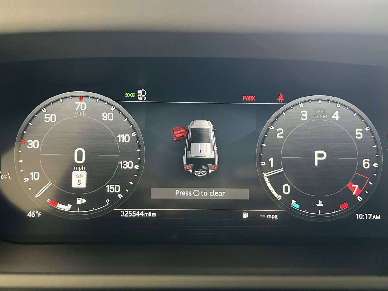 Used 2025 Land Rover Defender 110 S image 17