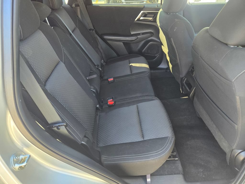 Used 2024 Mitsubishi Outlander ES AWD/4WD image 13