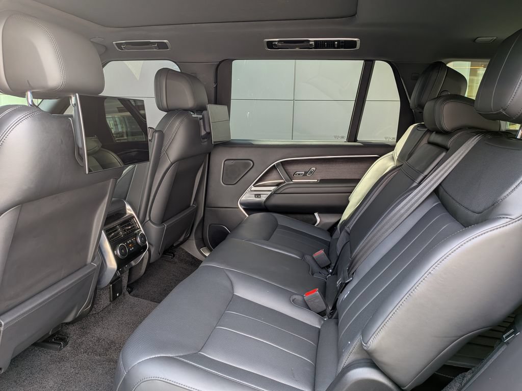 Certified 2024 Land Rover Range Rover Long Wheelbase SE AWD/4WD image 14