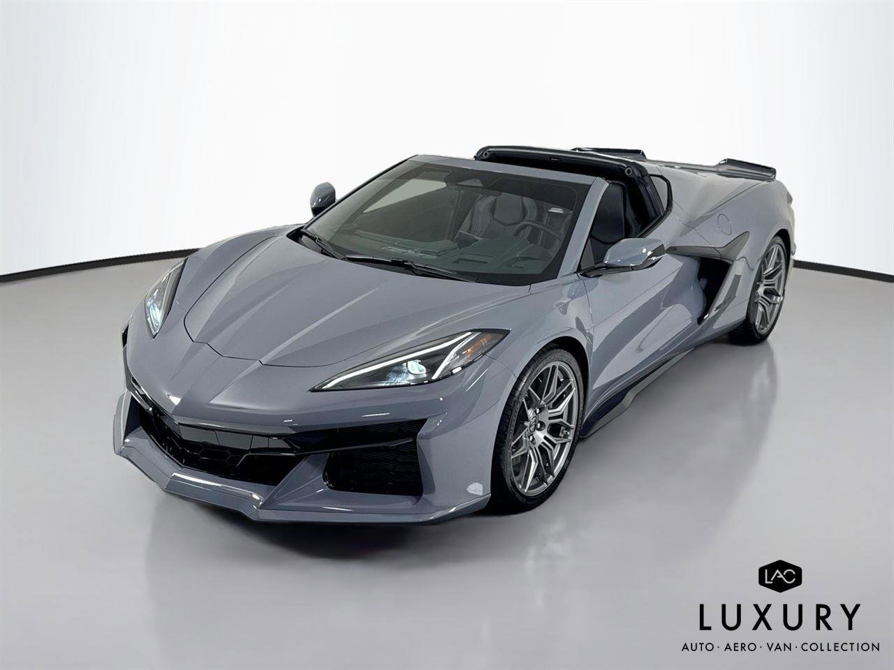 Used 2025 Chevrolet Corvette Z06 RWD image 4