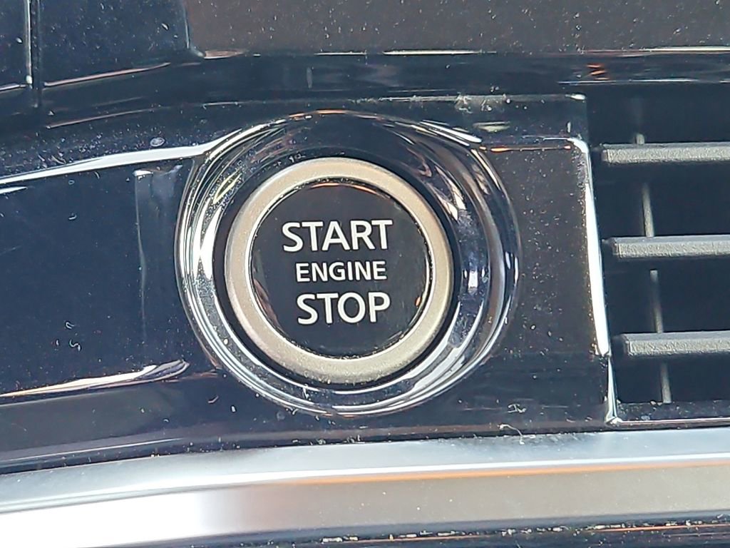 Used 2022 Nissan Pathfinder SV AWD/4WD image 20