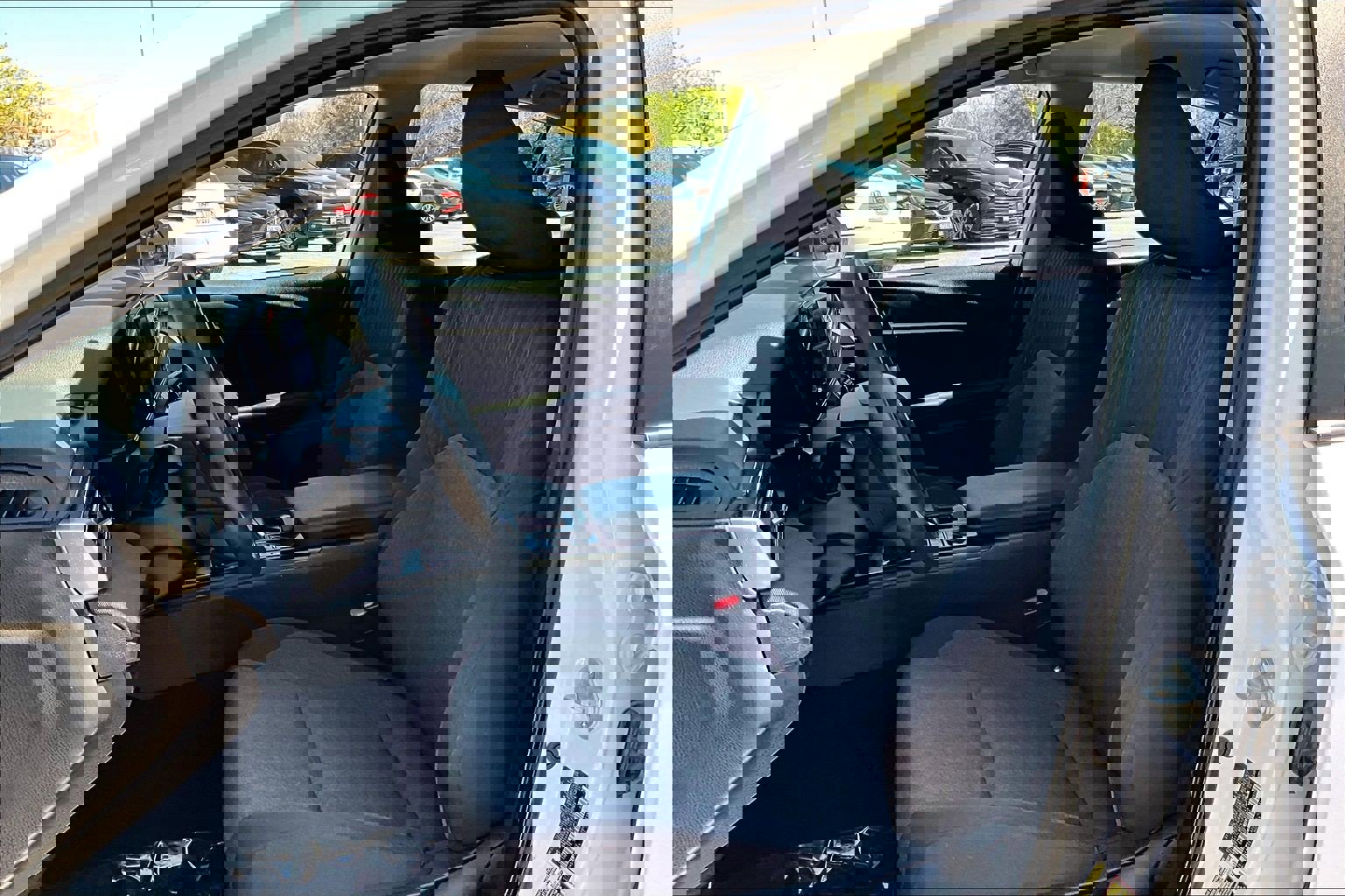 Used 2025 Toyota Camry LE FWD image 23