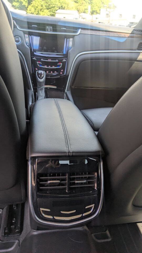 Used 2014 Cadillac XTS Premium AWD/4WD image 32