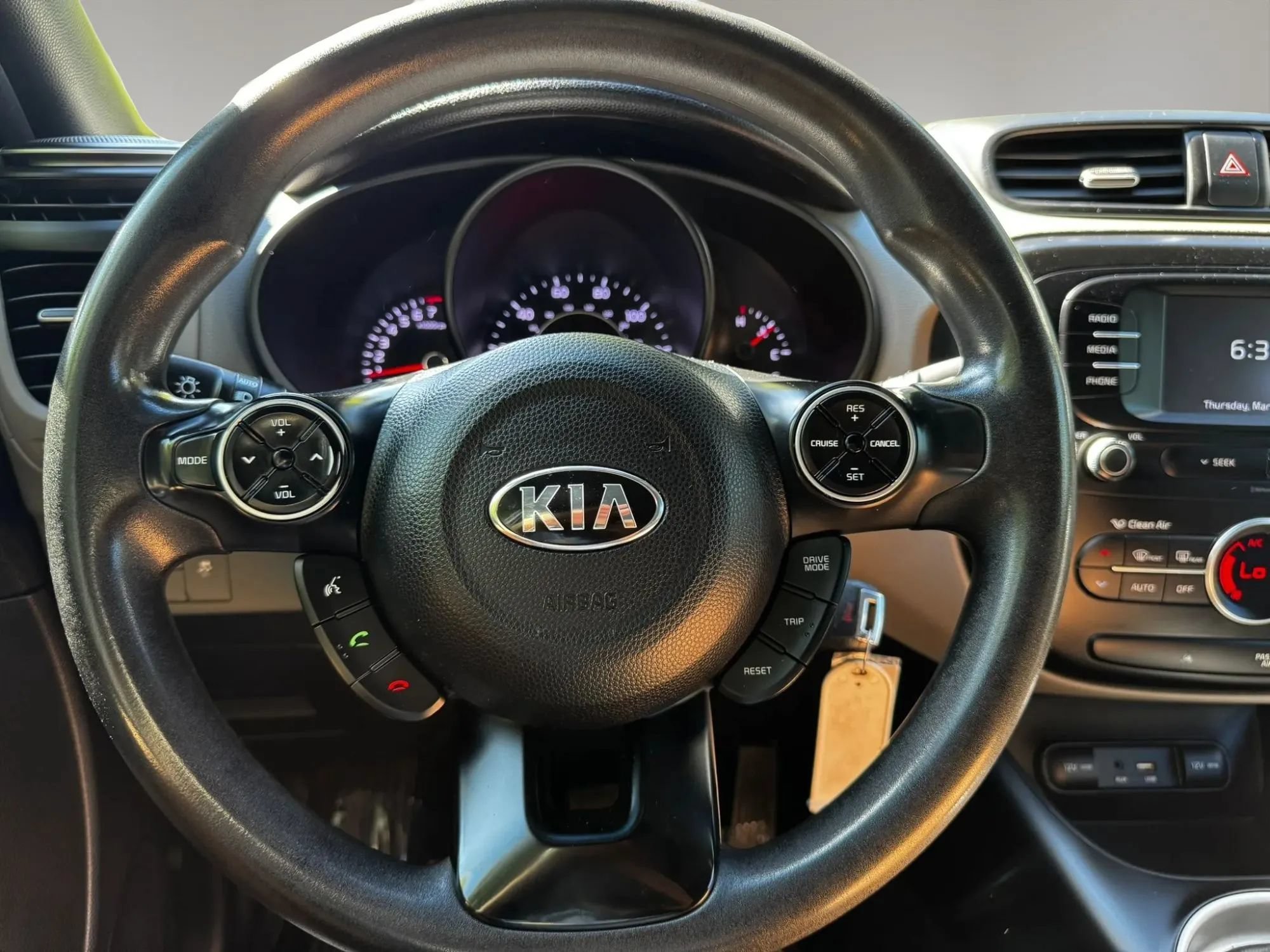 Used 2017 Kia Soul + FWD image 21