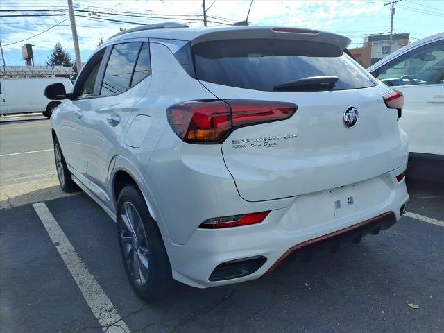 Certified 2022 Buick Encore GX Select w/ Sport Touring Package image 6