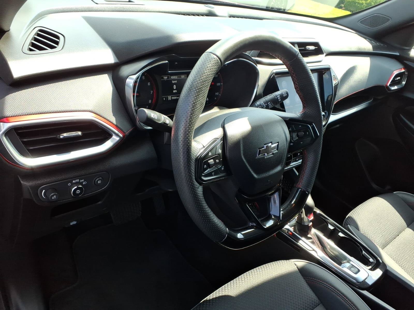 Used 2023 Chevrolet TrailBlazer RS w/ Convenience Package AWD/4WD image 8