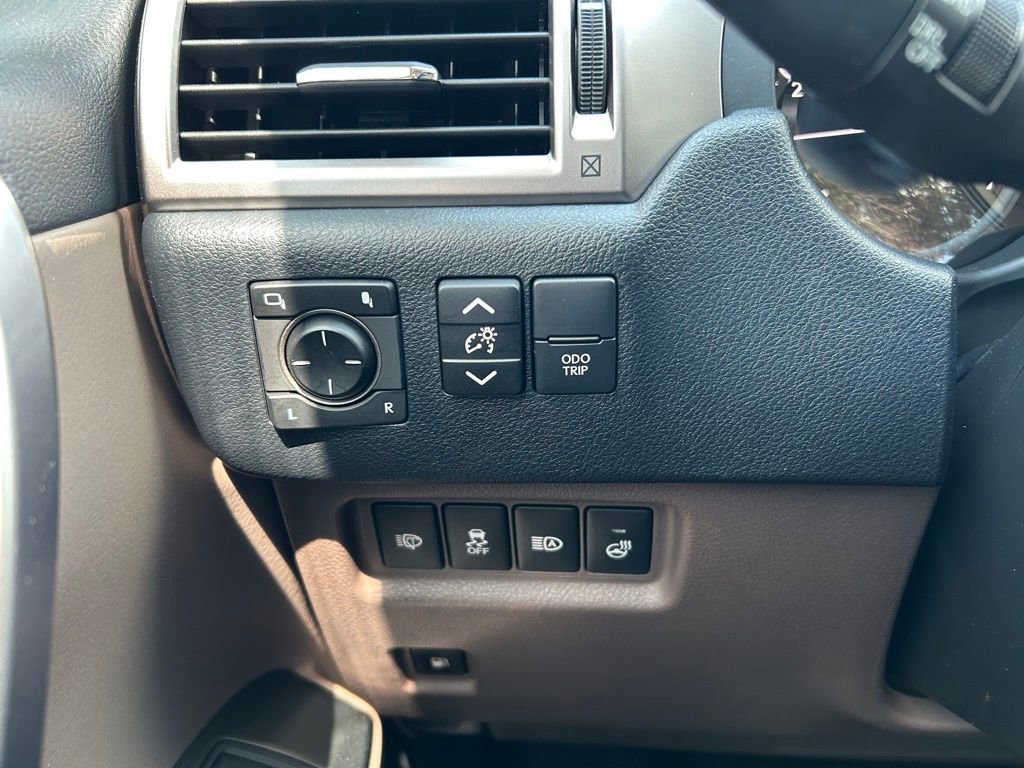 Used 2022 Lexus GX 460 Premium w/ Premium Package image 58