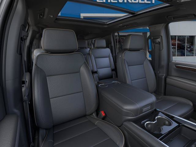New 2027 Chevrolet Suburban Premier w/ Sun And Tow Package AWD/4WD image 16