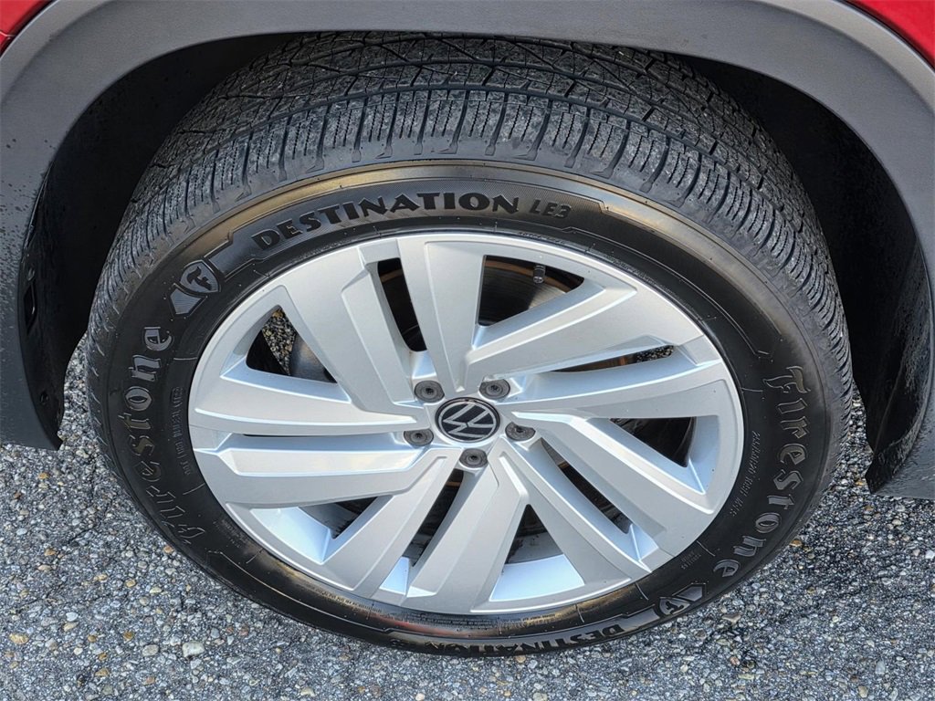 Used 2020 Volkswagen Atlas Cross Sport SE w/ Panoramic Sunroof Package image 36