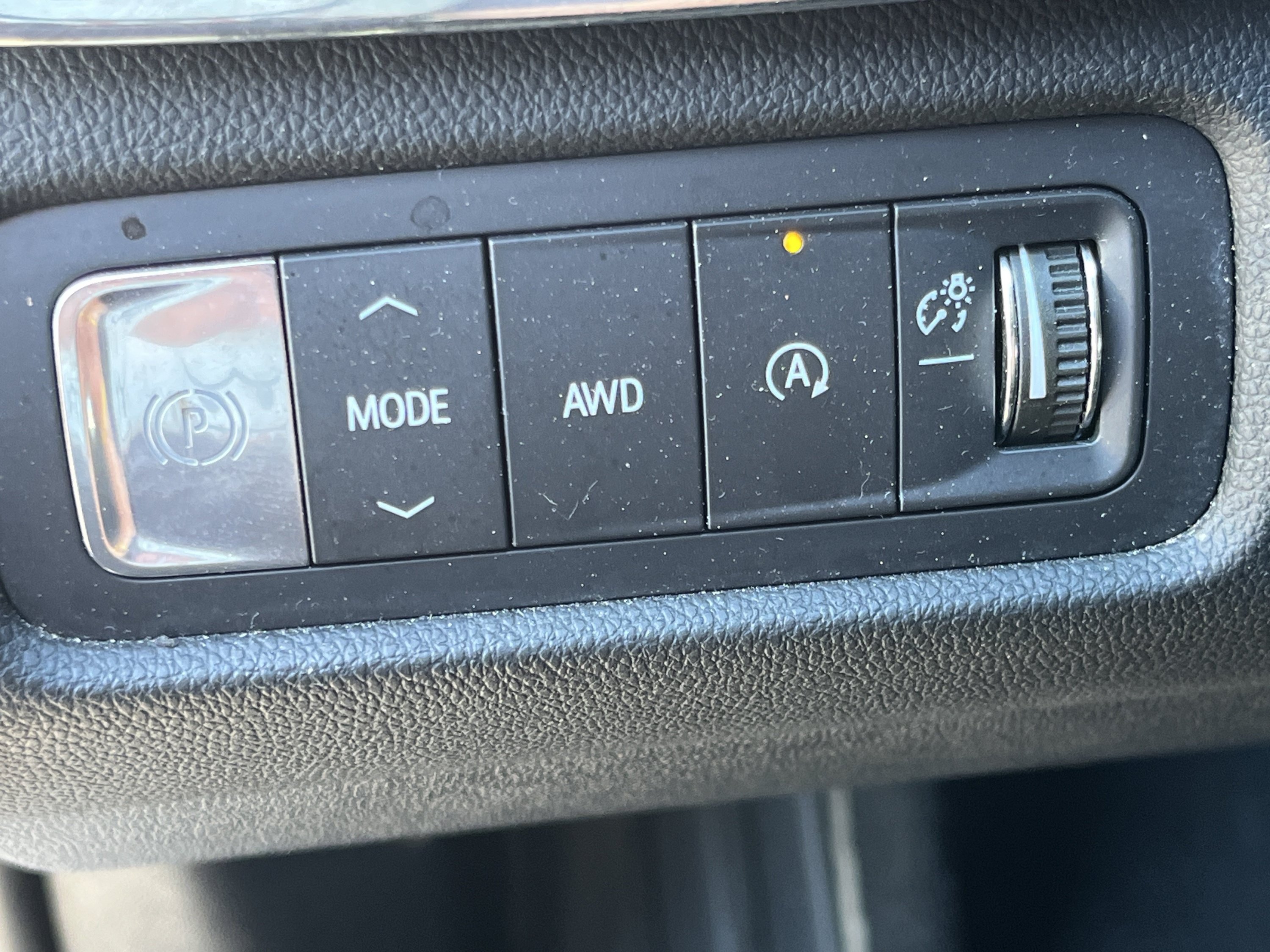 Used 2025 GMC Acadia Elevation w/ Elevation Premium Package AWD/4WD image 19