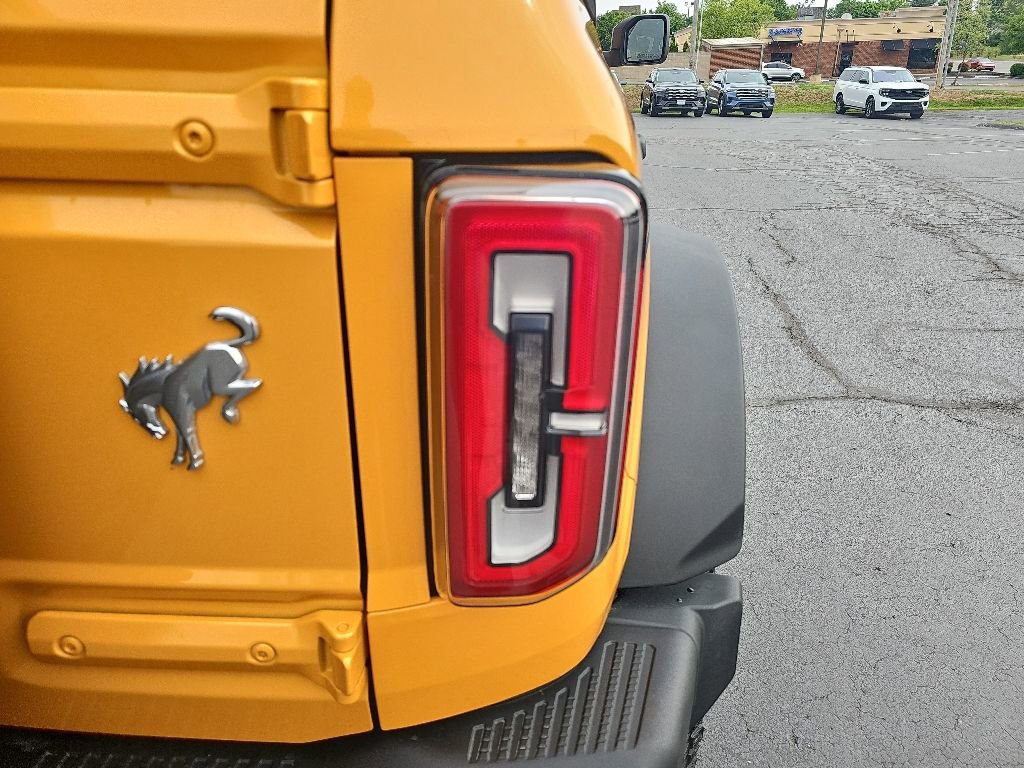 Used 2022 Ford Bronco Badlands AWD/4WD image 6