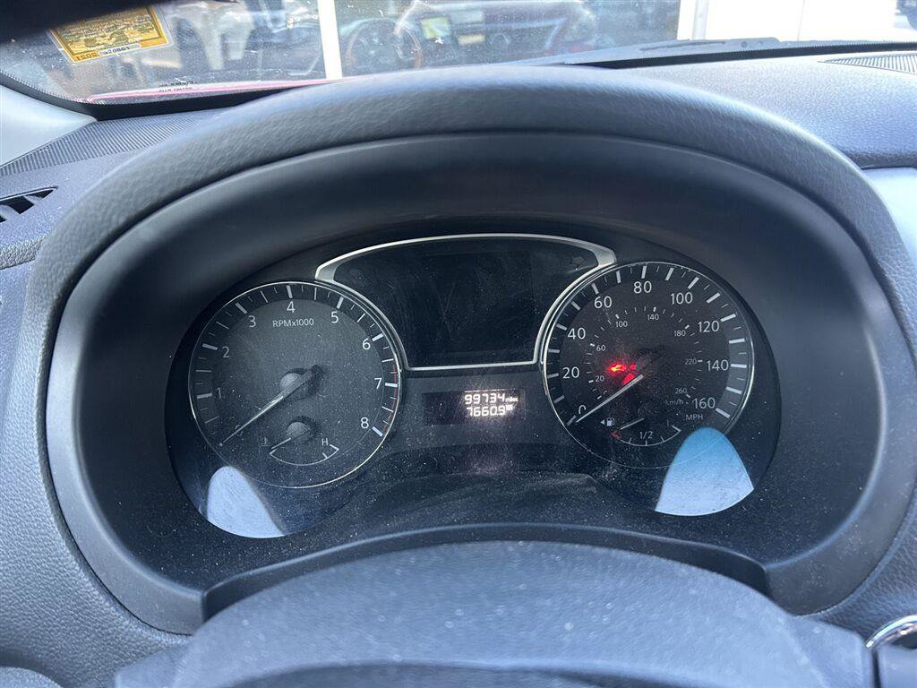 Used 2015 Nissan Altima 2.5 SV w/ Convenience Package FWD image 10