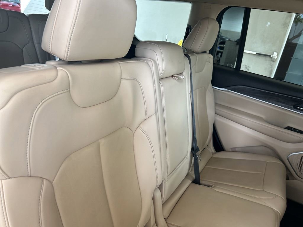 Used 2022 Jeep Grand Cherokee L Limited image 26