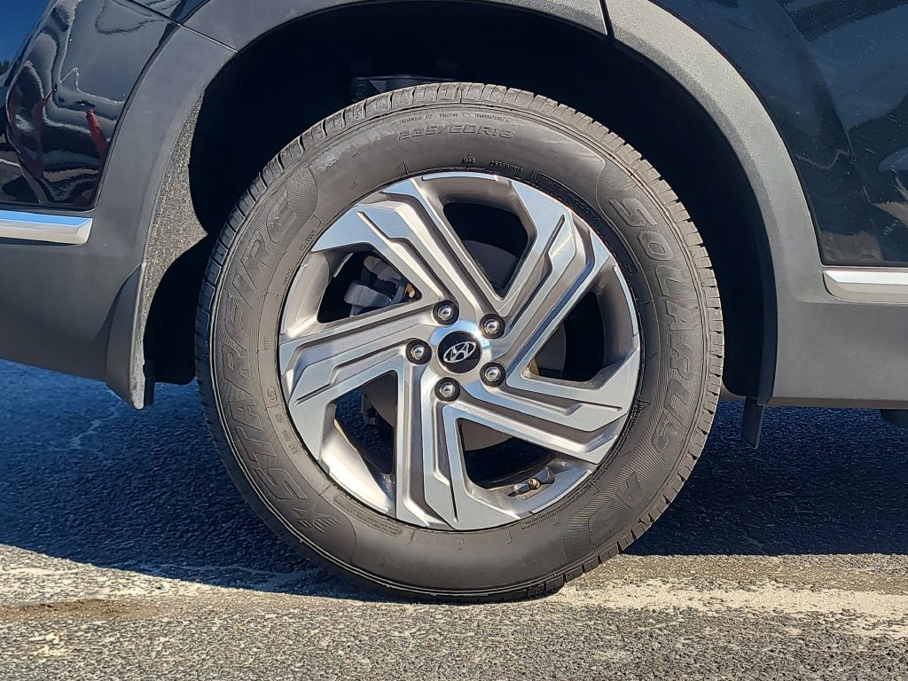 Used 2023 Hyundai Santa Fe SEL w/ Premium Package FWD image 5