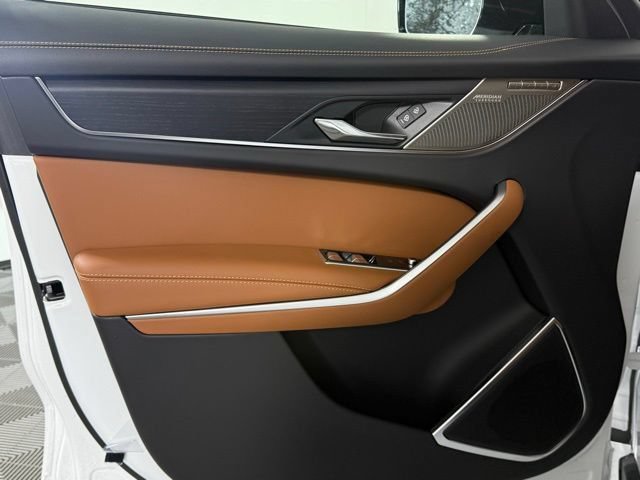 New 2026 Jaguar F-PACE R-Dynamic S AWD/4WD image 25