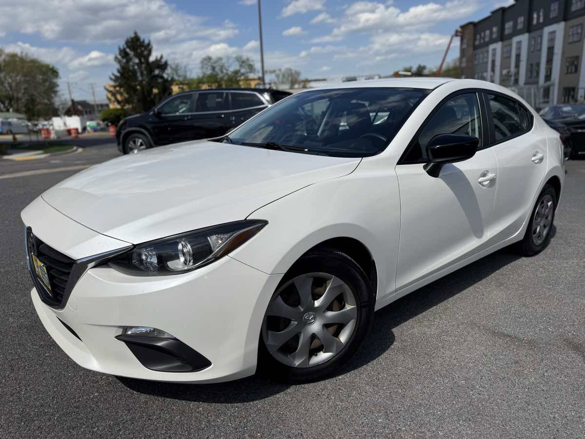 Used 2015 MAZDA MAZDA3 i SV image 3