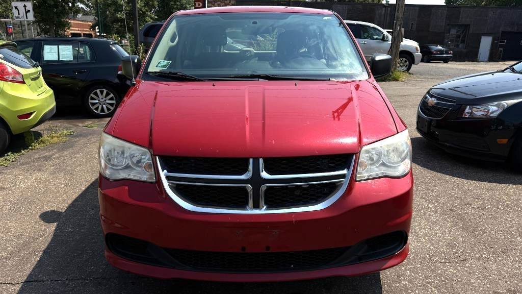 Used 2013 Dodge Grand Caravan American Value Package FWD image 3