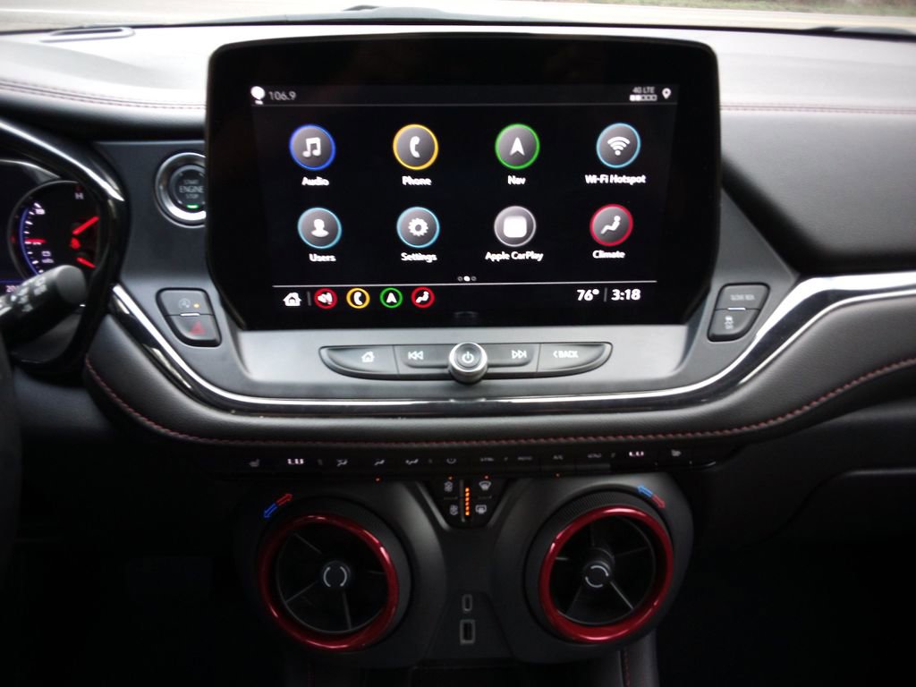 Used 2025 Chevrolet Blazer RS image 19