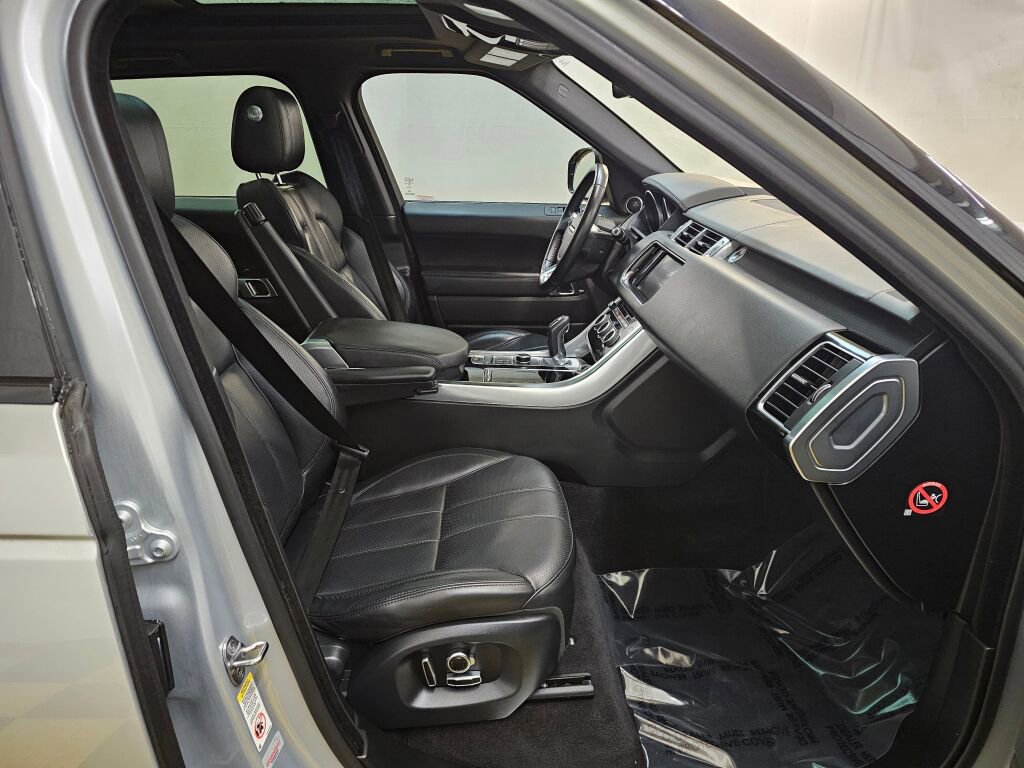 Used 2016 Land Rover Range Rover Sport HSE AWD/4WD image 11