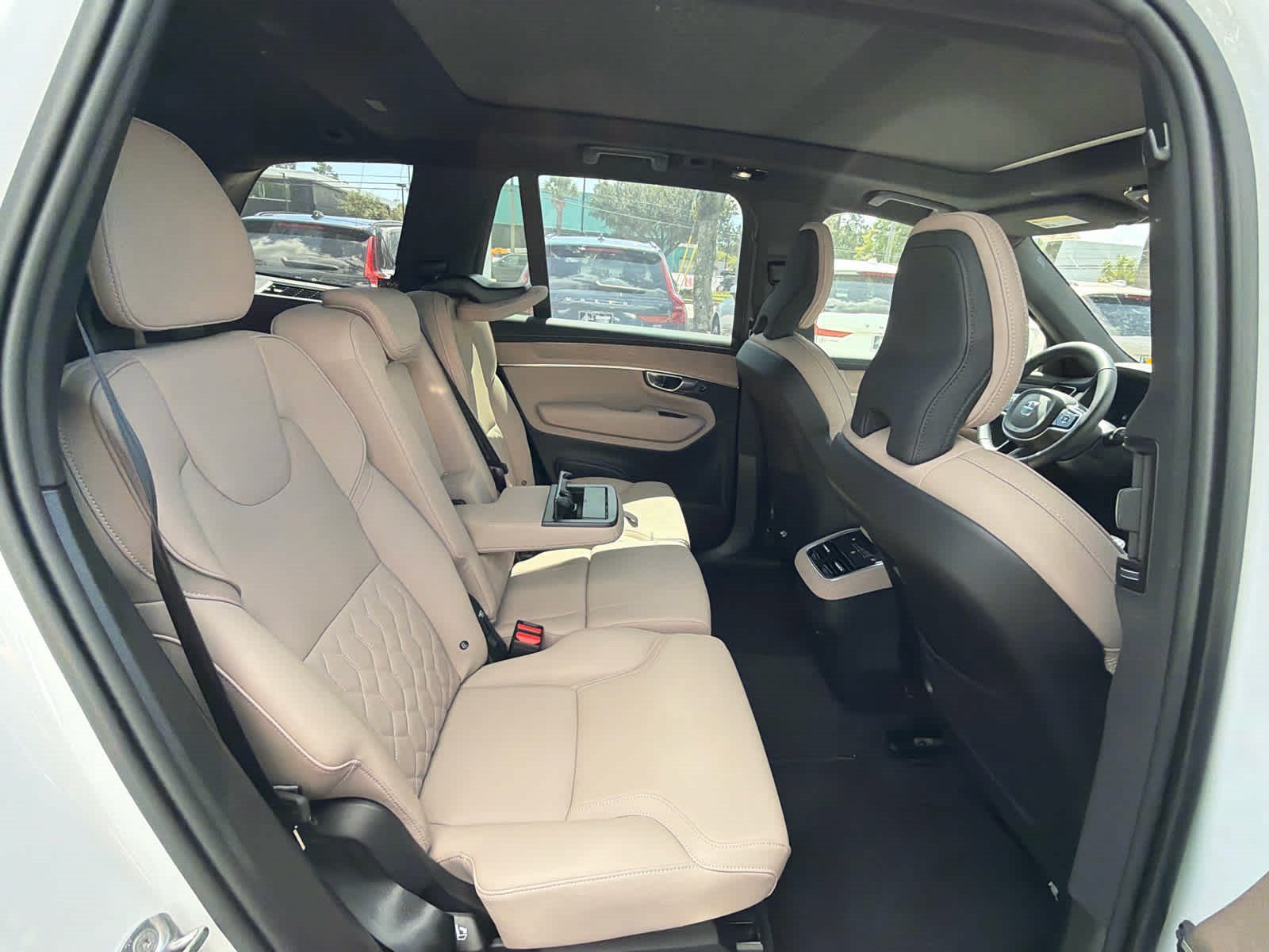 Certified 2026 Volvo XC90 B6 Plus AWD/4WD image 21