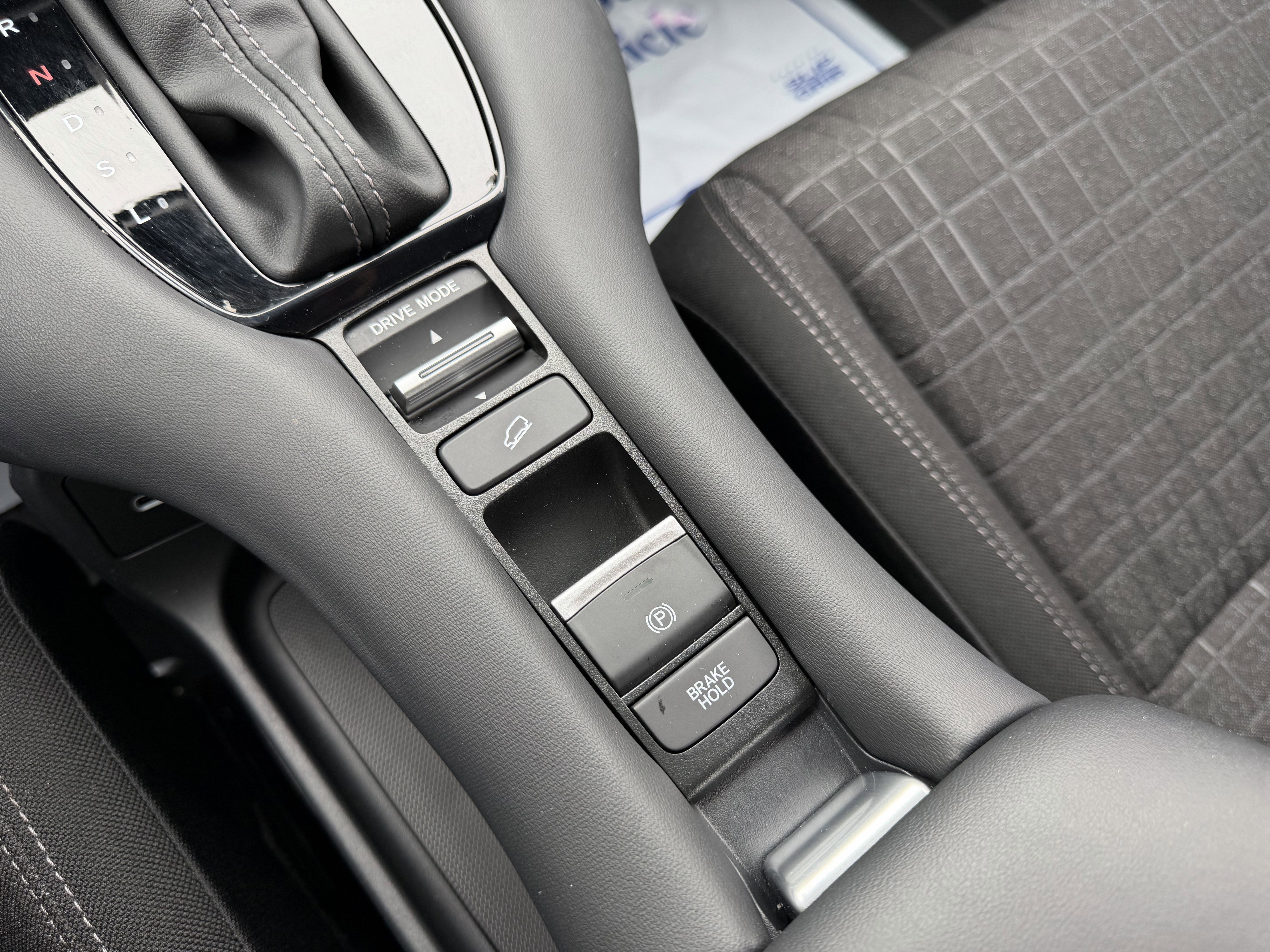 Certified 2024 Honda HR-V LX image 24