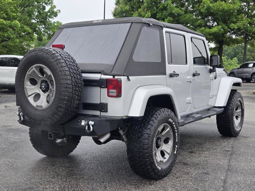 Used 2012 Jeep Wrangler Unlimited Sahara w/ Connectivity Group AWD/4WD image 7