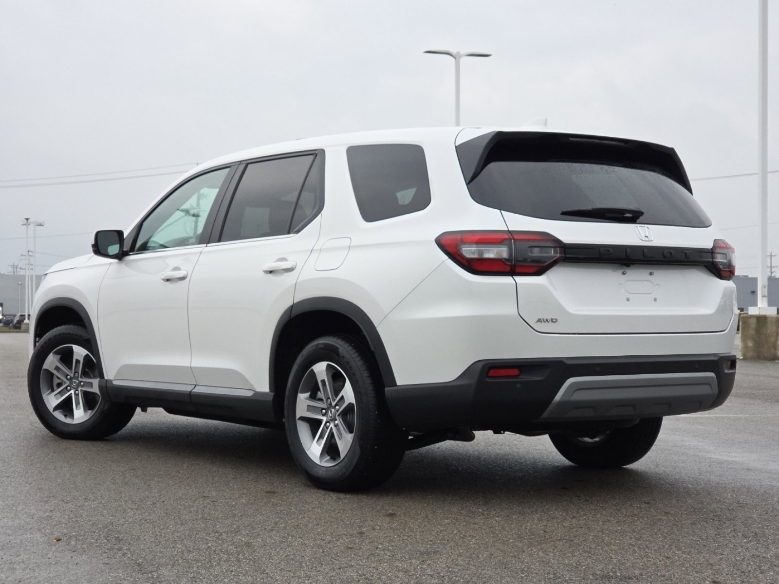 Used 2025 Honda Pilot EX-L image 15