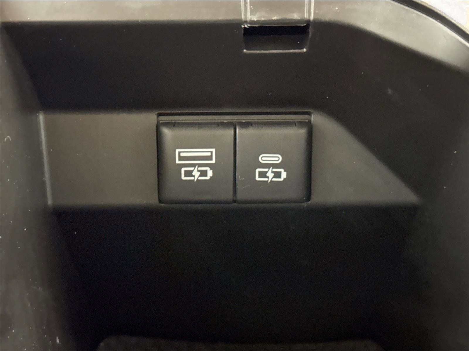 Certified 2023 Toyota Camry SE FWD image 30
