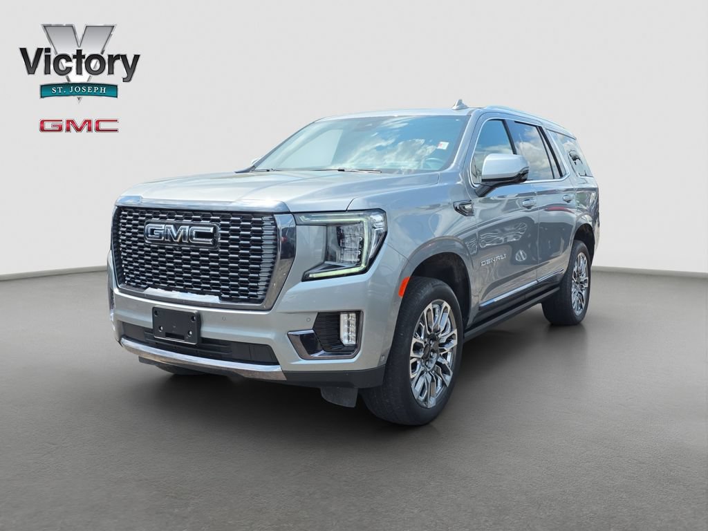 Used 2024 GMC Yukon Denali Ultimate AWD/4WD image 3