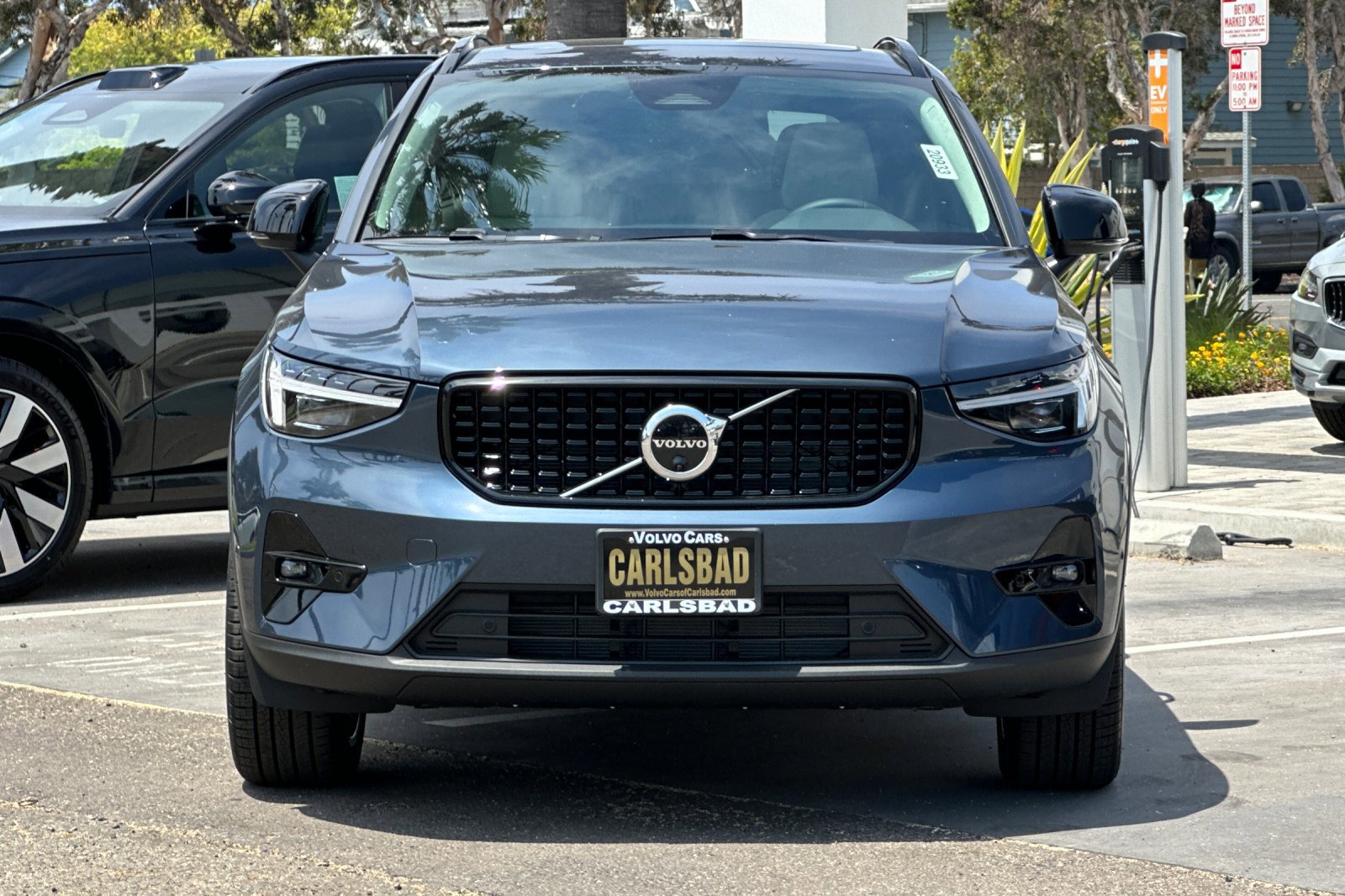 New 2026 Volvo XC40 B5 Ultra w/ Climate Package image 3