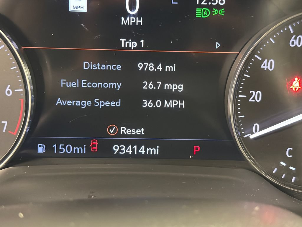 Used 2022 Buick Envision Essence w/ Technology Package I FWD image 34