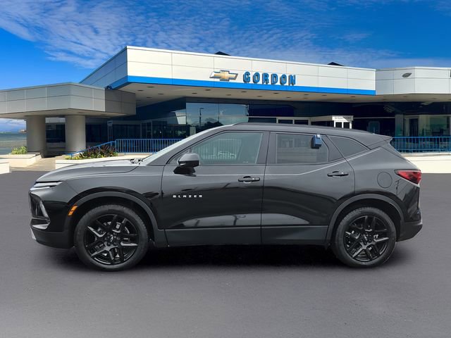 Used 2024 Chevrolet Blazer LT w/ Convenience Package image 3