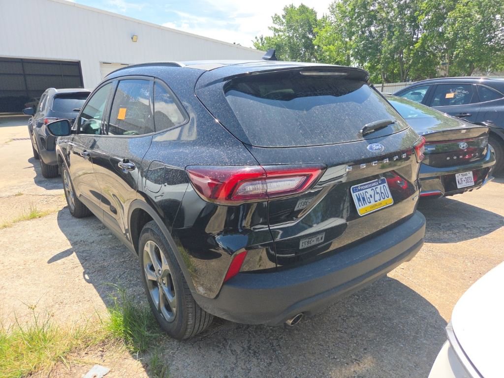 Used 2025 Ford Escape ST-Line AWD/4WD image 8