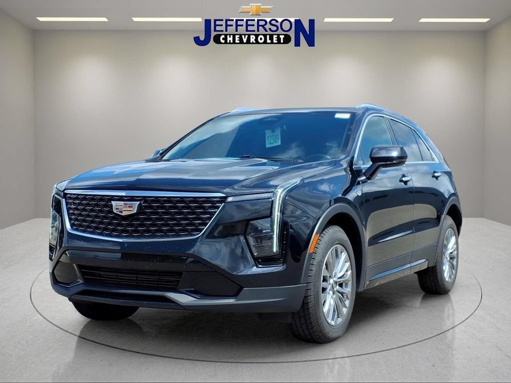 Used 2024 Cadillac XT4 Premium Luxury FWD image 1