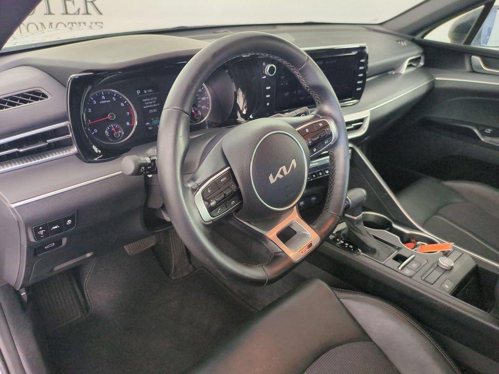 Used 2022 Kia K5 GT-Line FWD image 16